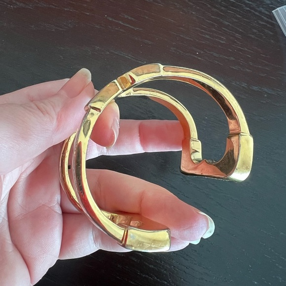 Tory Burch Gemini Link Cuff - Picture 14 of 16